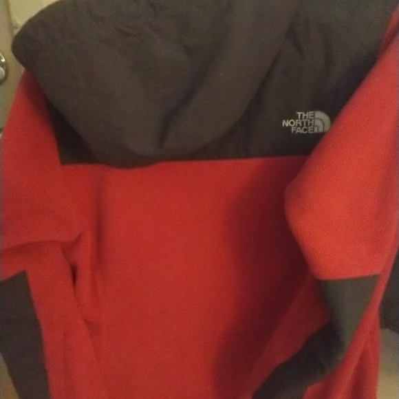 North Face - Picture 2 of 8